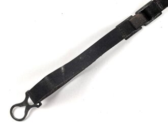 1.Weltkrieg, Kinnriemen für eine Pickelhaube für Mannschaften. Gesamtlänge mit Beschlägen 39,5cm. Neuzeitliche Fertigung