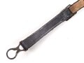 1.Weltkrieg, Kinnriemen für eine Pickelhaube für Mannschaften. Gesamtlänge mit Beschlägen 32cm. Neuzeitliche Fertigung