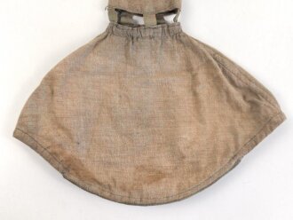 1.Weltkrieg, feldgrauer Überzug für eine Pickelhaube für Offiziere. Getragen, guter Gesamtzustand