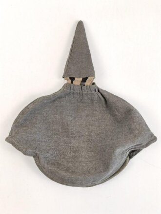 1.Weltkrieg, feldgrauer Überzug für eine Pickelhaube für Offiziere. Ungetragenes Stück, steingraue Variante