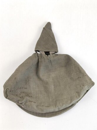 1.Weltkrieg, feldgrauer Überzug für eine Pickelhaube für Offiziere. Getragen, guter Gesamtzustand, grünliche Variante