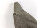 1.Weltkrieg, feldgrauer Überzug für eine Pickelhaube für Offiziere. Getragen, guter Gesamtzustand, grünliche Variante
