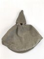 1.Weltkrieg, feldgrauer Überzug für eine Pickelhaube für Offiziere. Getragen, guter Gesamtzustand, grünliche Variante