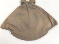 1.Weltkrieg, feldgrauer Überzug für eine Pickelhaube für Offiziere. Ungetragenes Stück mit Papieretikett