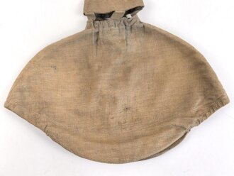 1.Weltkrieg, feldgrauer Überzug für eine Pickelhaube für Offiziere. Getragen, guter Gesamtzustand, wendbare Variante mit rotem Manöverband