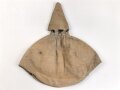 1.Weltkrieg, feldgrauer Überzug für eine Pickelhaube für Offiziere. Getragen, guter Gesamtzustand, wendbare Variante mit rotem Manöverband