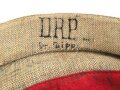 1.Weltkrieg, feldgrauer Überzug für eine Pickelhaube für Offiziere im hessischen Infanterie Regiment Nr. 118. Getragenes Stück, wendbare Variante mit rotem Manöverband