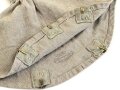 1.Weltkrieg, feldgrauer Überzug für eine Pickelhaube für Mannschaften. Relativ " helle" Ausführung, ungetragen, mit Herstellerstempel