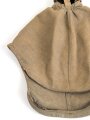 1.Weltkrieg, feldgrauer Überzug für einen  Helm der Kürassiere oder Jäger zu Pferd. Getragenes Stück in gutem Gesamtzustand