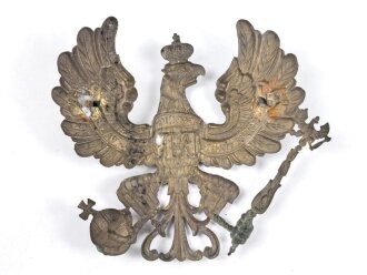 Preußen, Emblem für eine Pickelhaube für Mannschaften. Messing vergoldet, Befestigungsabstand etwa 84mm