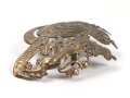 Bayern, Emblem für eine Pickelhaube für Offiziere. Messing. Kleine Ausführung, Gesamte Breite etwas über 12cm, Befestigungsabstand etwa 59mm
