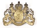 Bayern, Emblem für eine Pickelhaube für Offiziere. Messing. Kleine Ausführung, Gesamte Breite etwas über 12cm, Befestigungsabstand etwa 59mm