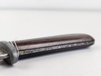 Kampfmesser / Stiefelmesser Wehrmacht. Hersteller "Fabrik Marke  PUMA Solingen" Scheide fehlt, Klingenspitze abgebrochen