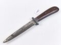 Kampfmesser / Stiefelmesser Wehrmacht. Hersteller "Fabrik Marke  PUMA Solingen" Scheide fehlt, Klingenspitze abgebrochen