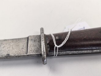 Kampfmesser / Stiefelmesser Wehrmacht. Hersteller "PUMA Solingen" Scheide fehlt