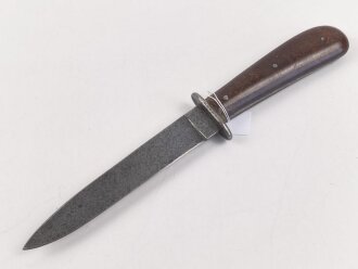 Kampfmesser / Stiefelmesser Wehrmacht. Hersteller "PUMA Solingen" Scheide fehlt