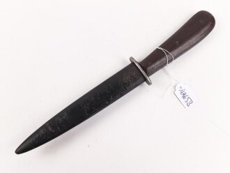 Kampfmesser / Stiefelmesser Wehrmacht. Hersteller "PUMA Solingen" Scheide Originallack