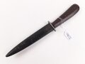 Kampfmesser / Stiefelmesser Wehrmacht. Hersteller "PUMA Solingen" Scheide Originallack