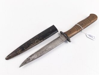 Kampfmesser / Stiefelmesser Wehrmacht. "Bowieklinge" Scheide Originallack