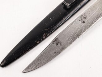 Kampfmesser / Stiefelmesser Wehrmacht. "Bowieklinge" Scheide Originallack