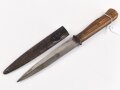 Kampfmesser / Stiefelmesser Wehrmacht. Hersteller " E. & F. Hörster Solingen" ,  Scheide Originallack