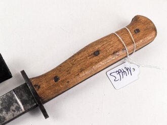 Kampfmesser / Stiefelmesser Wehrmacht. "Bowieklinge" Scheide Originallack