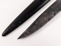 Kampfmesser / Stiefelmesser Wehrmacht. "Bowieklinge" Scheide Originallack