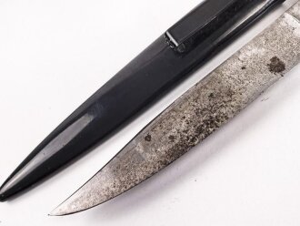 Kampfmesser / Stiefelmesser Wehrmacht. "Bowieklinge" Scheide Originallack