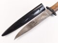 Kampfmesser / Stiefelmesser Wehrmacht. "Bowieklinge" Scheide Originallack