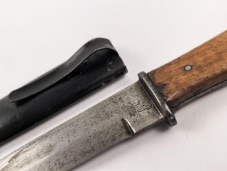 Kampfmesser / Stiefelmesser Wehrmacht. Hersteller "Eickhorn Solingen" ,  Scheide Originallack