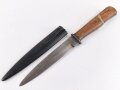 Kampfmesser / Stiefelmesser Wehrmacht. Hersteller "Eickhorn Solingen" ,  Scheide Originallack