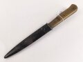 Kampfmesser / Stiefelmesser Wehrmacht. Leicht beschliffene Klinge,  Scheide Originallack