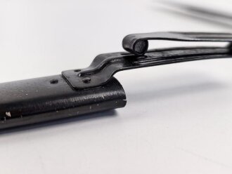 Kampfmesser / Stiefelmesser Wehrmacht. "Bowieklinge" Scheide Originallack