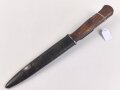 Kampfmesser / Stiefelmesser Wehrmacht. "Bowieklinge" Scheide Originallack