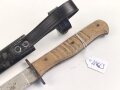 Kampfmesser / Stiefelmesser Wehrmacht. "Bowieklinge" Scheide Originallack, sehr seltene " Belederung" aus Chelluloid