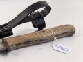 Kampfmesser / Stiefelmesser Wehrmacht. "Bowieklinge" Scheide Originallack, sehr seltene " Belederung" aus Chelluloid