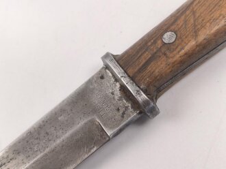 Kampfmesser / Stiefelmesser Wehrmacht. Hersteller " TIGER Solingen" Scheide fehlt