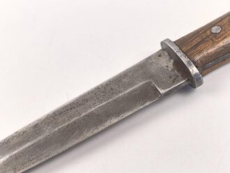 Kampfmesser / Stiefelmesser Wehrmacht. Hersteller " TIGER Solingen" Scheide fehlt