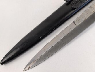 Kampfmesser / Stiefelmesser Luftwaffe. Saubere Klinge mit Luftwaffenabnahme, Scheide Originallack