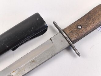 Kampfmesser / Stiefelmesser Luftwaffe. Saubere Klinge mit Luftwaffenabnahme, Scheide Originallack