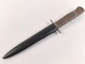 Kampfmesser / Stiefelmesser Luftwaffe. Saubere Klinge mit Luftwaffenabnahme, Scheide Originallack