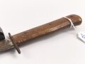Kampfmesser / Stiefelmesser Luftwaffe. Leicht schartige Klinge mit Hersteller ? " W", Scheide Originallack