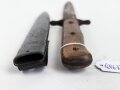 Kampfmesser / Stiefelmesser Luftwaffe. Leicht schartige Klinge mit Hersteller ? " W", Scheide Originallack