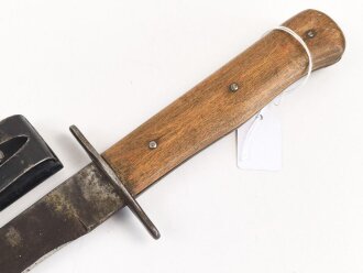 Kampfmesser / Stiefelmesser Luftwaffe. Beschliffen und gedunkelte Klinge , Scheide Originallack