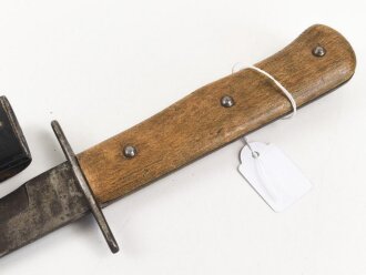Kampfmesser / Stiefelmesser Luftwaffe. Beschliffen und gedunkelte Klinge , Scheide Originallack