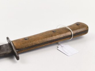 Kampfmesser / Stiefelmesser Luftwaffe. Beschliffen und gedunkelte Klinge , Scheide Originallack