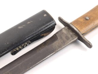 Kampfmesser / Stiefelmesser Luftwaffe. Beschliffen und gedunkelte Klinge , Scheide Originallack