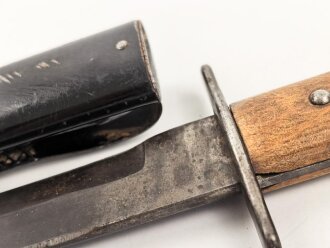 Kampfmesser / Stiefelmesser Luftwaffe. Beschliffen und gedunkelte Klinge , Scheide Originallack