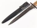 Kampfmesser / Stiefelmesser Luftwaffe. Beschliffen und gedunkelte Klinge , Scheide Originallack