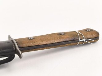 Kampfmesser / Stiefelmesser Luftwaffe. Leicht beschliffene Klinge mit Hersteller ? " W", Scheide Originallack